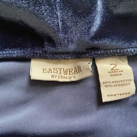 Easy Wear by Chico’s Velour Pants and Top Outfit Short Sleeve Blue Women’s Large - Picture 10 of 12
